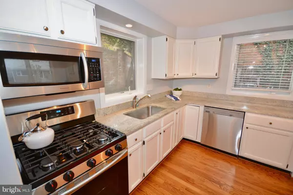 Arlington, VA 22207,3654 VACATION LN