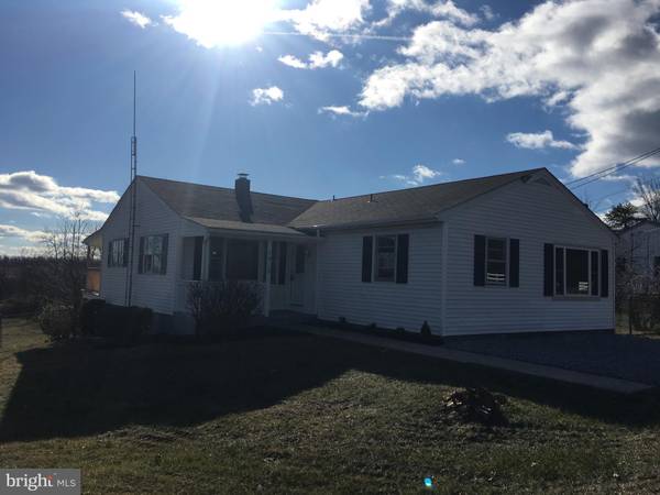 7910 APPLE HARVEST RD, Gerrardstown, WV 25420