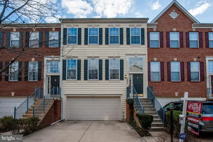 6659 SCOTTSWOOD ST, Alexandria, VA 22315