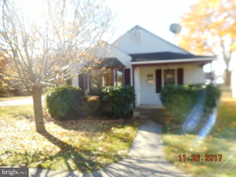 330 MONROE AVE, Penns Grove, NJ 08069