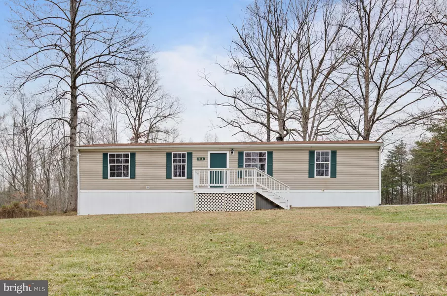 915 HASHER LN, Louisa, VA 23093