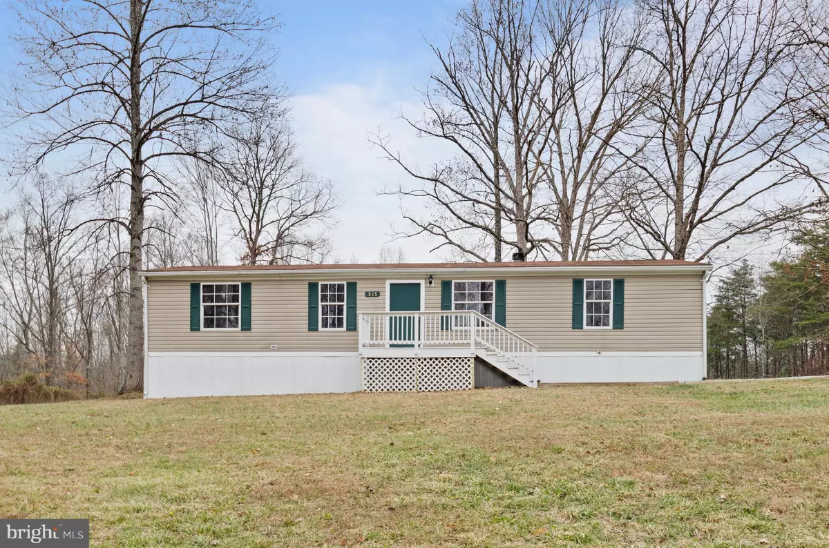 Louisa, VA 23093,915 HASHER LN