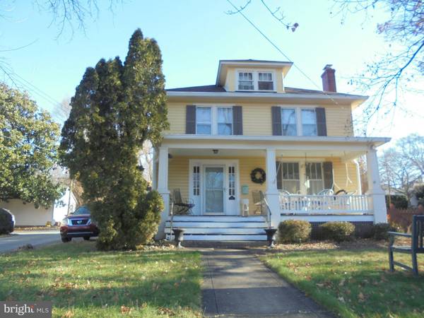 401 SAMUEL ST S, Charles Town, WV 25414