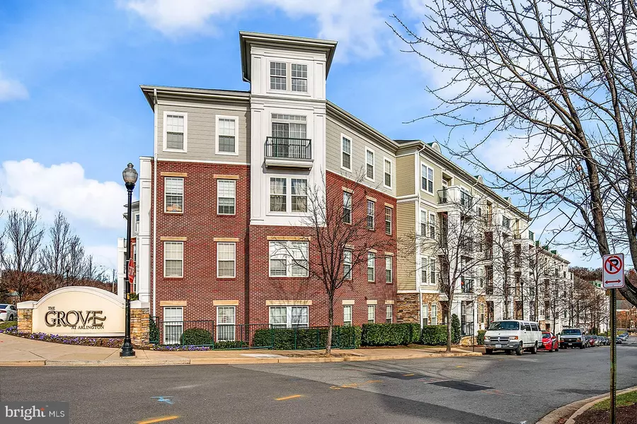 2321 25TH ST S #2-308, Arlington, VA 22206