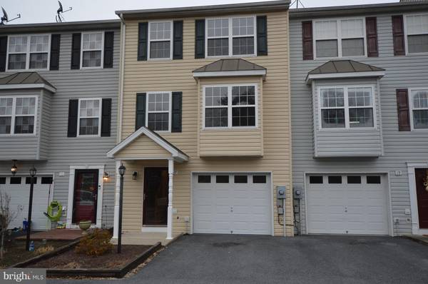 17 PERRY CT, Toms Brook, VA 22660