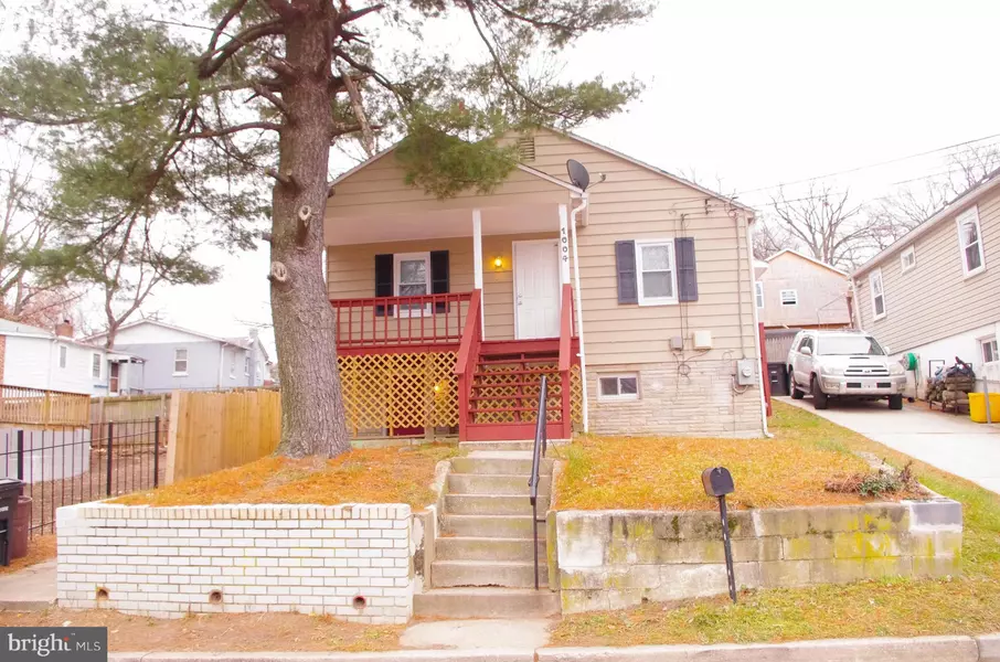 1004 BALBOA AVE, Capitol Heights, MD 20743