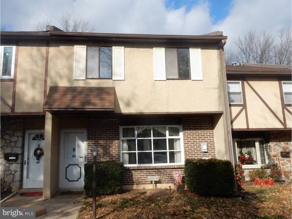 43 KNOCK N KNOLL CIR, Willow Grove, PA 19090