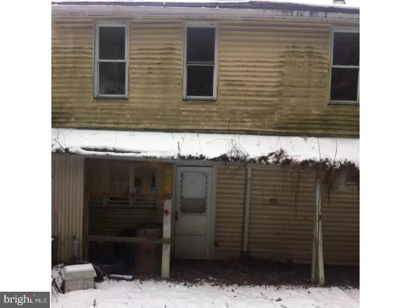 624 E MAHANOY AVE, Girardville, PA 17935