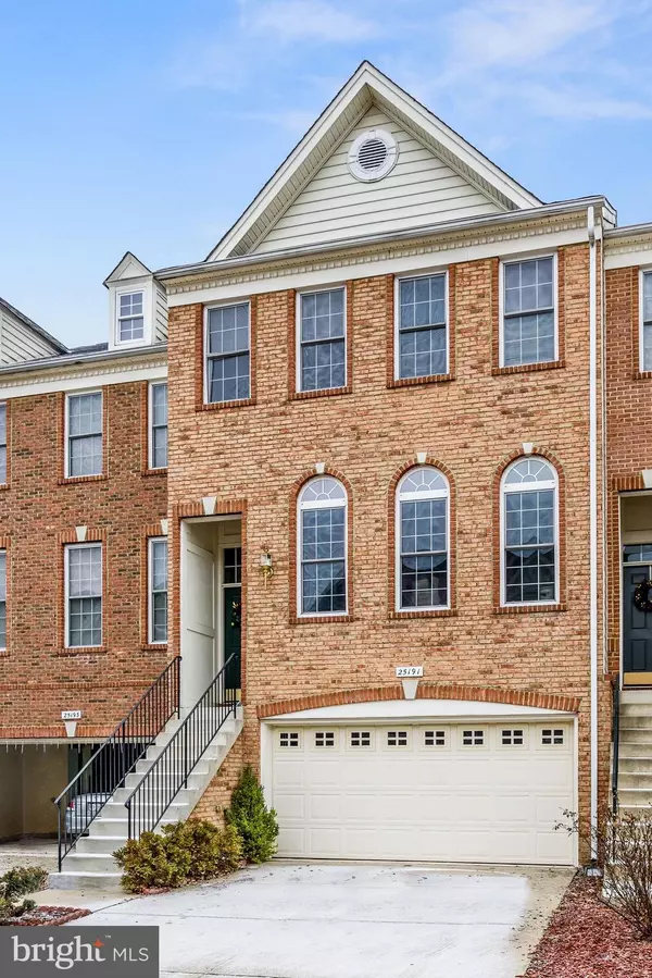 25191 LARKS TER, Chantilly, VA 20152