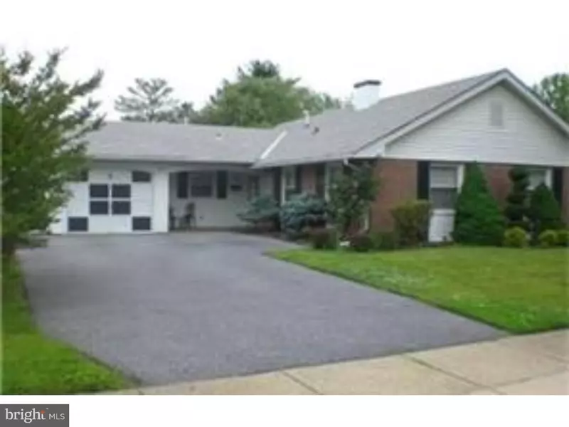 1 PENNANT LN, Willingboro, NJ 08046