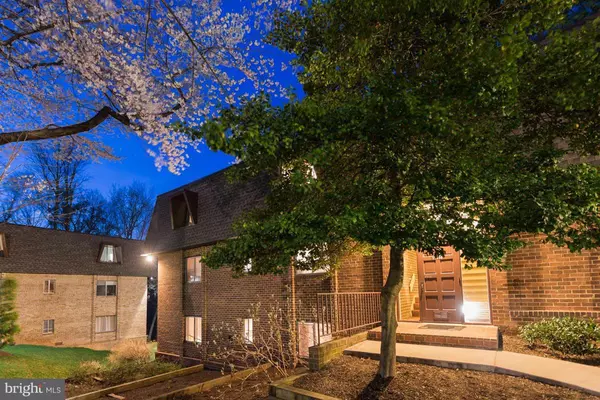 Reston, VA 20190,11614 VANTAGE HILL RD #2A