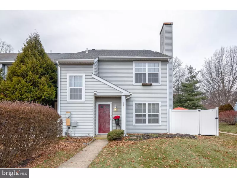 8 BARK HOLLOW LN, Horsham, PA 19044