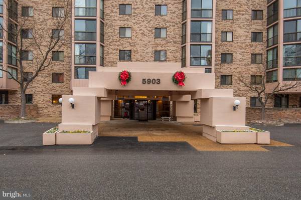 5903 MOUNT EAGLE DR #904, Alexandria, VA 22303