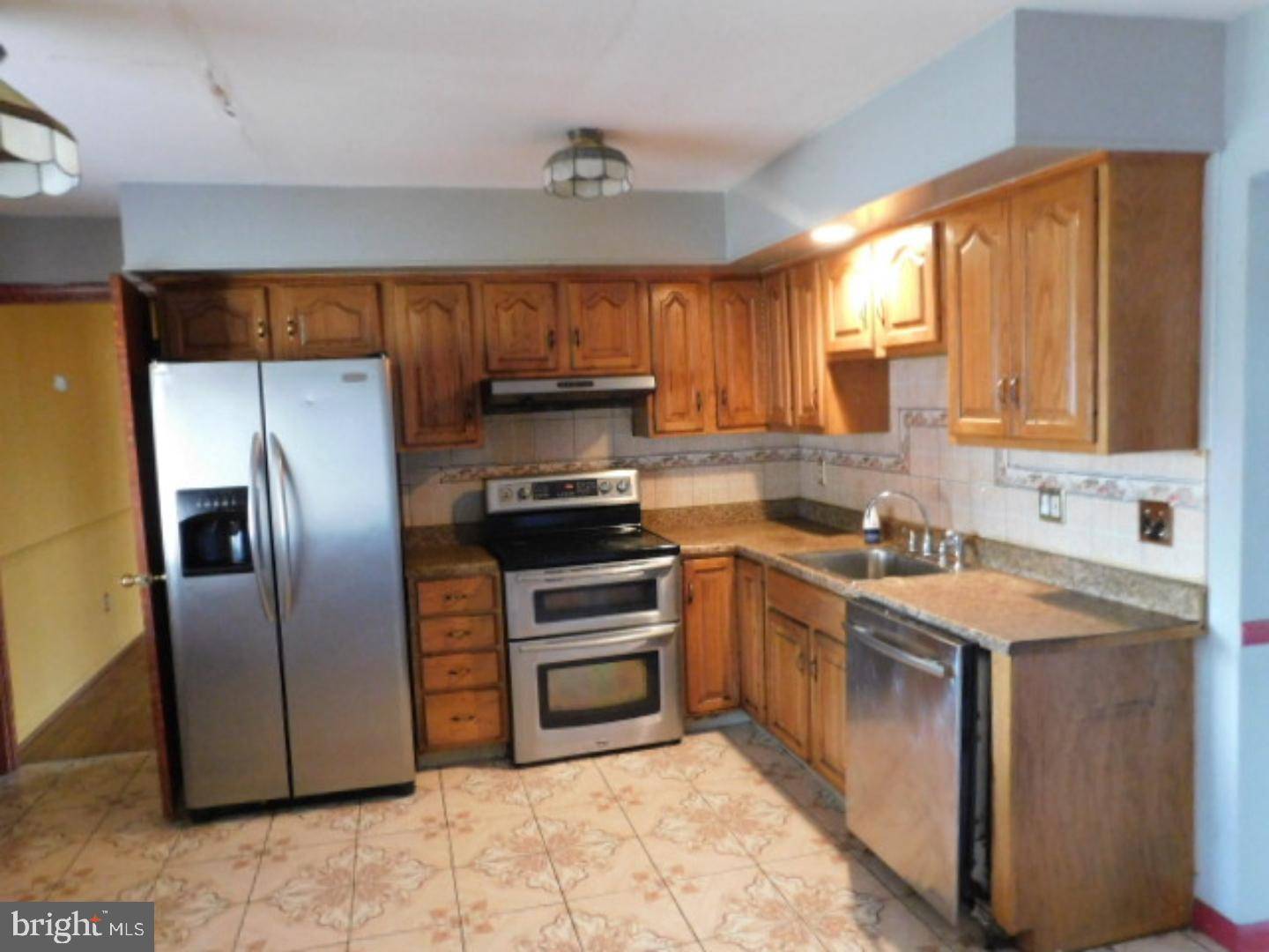 Bensalem, PA 19020,4565 OVERLAND RD