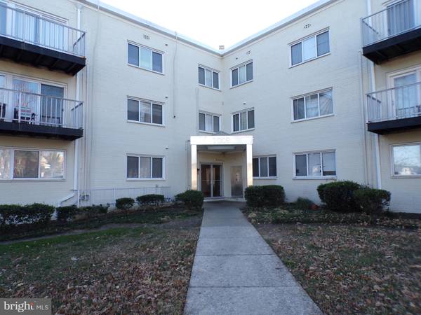 1009 CHILLUM RD #212, Hyattsville, MD 20782