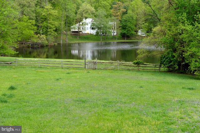 Great Falls, VA 22066,805 LAKE WINDERMERE CT