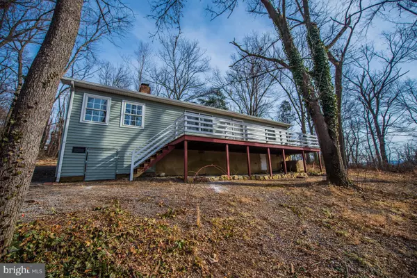 121 PINTO TRL, Winchester, VA 22602
