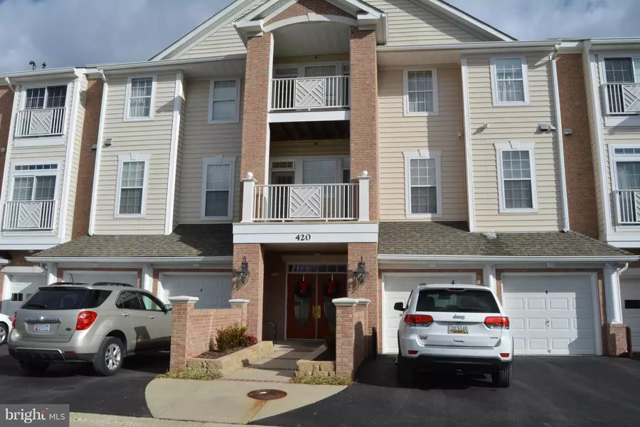 420 HAMLET CLUB DR #205, Edgewater, MD 21037