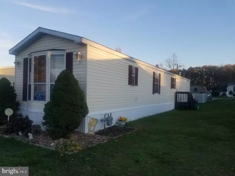 404 PEACOCK, Paulsboro, NJ 08066