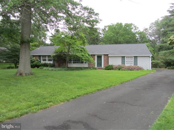 827 JUNIPER DR, Lafayette Hill, PA 19444