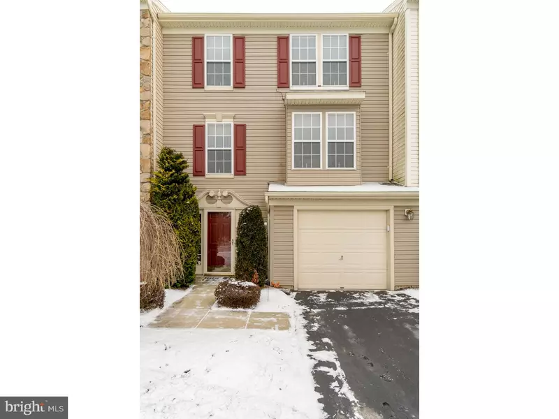 4362 APPLE BLOSSOM DR, Center Valley, PA 18034