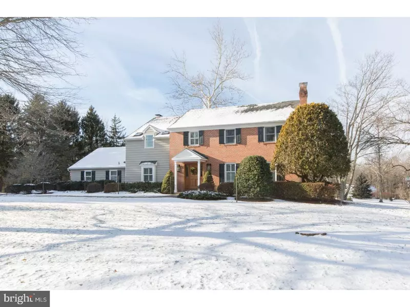 4 MOUNT VIEW CT, Newtown, PA 18940