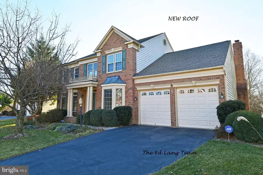 5218 FERNBROOK DR, Centreville, VA 20120