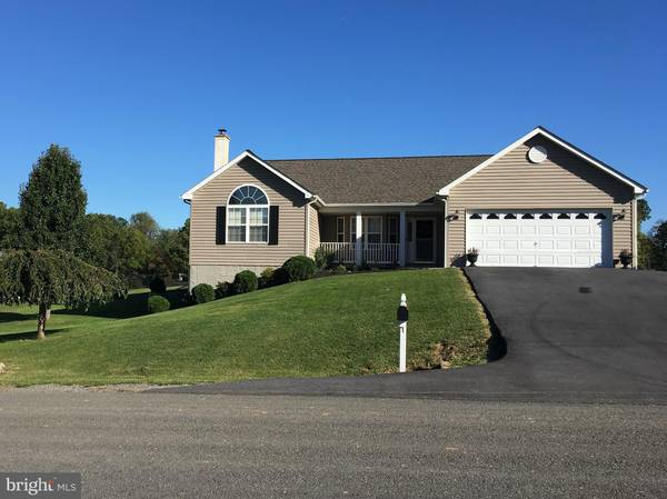 242 RIVIERA DR, Martinsburg, WV 25403