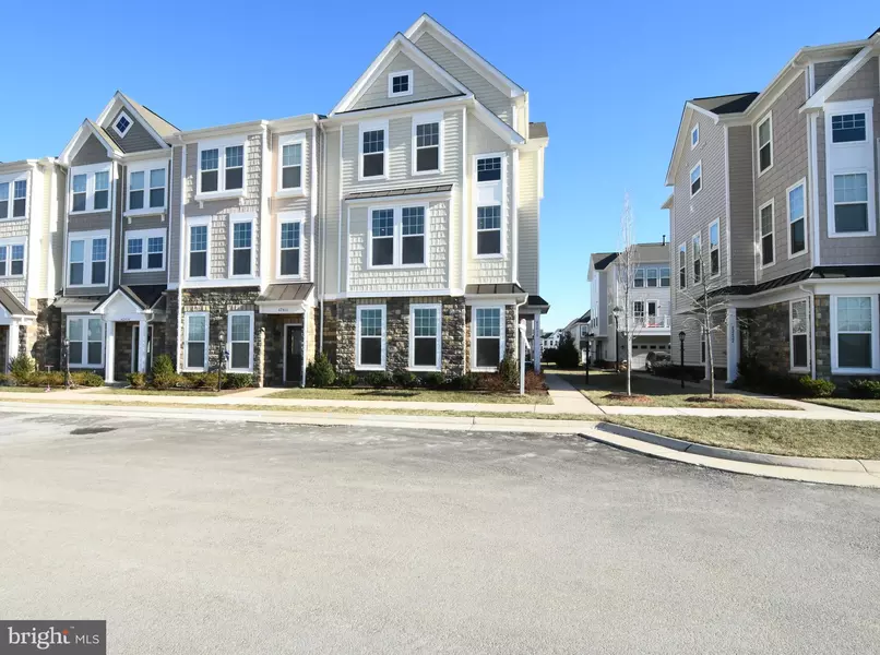 42418 BENFOLD SQ, Ashburn, VA 20148