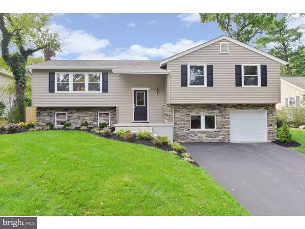 247 BELAIRE DR, Mount Laurel, NJ 08054