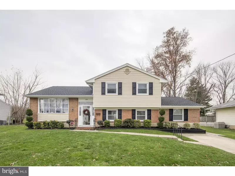 1024 LYNNWOOD LN, Somerdale, NJ 08083