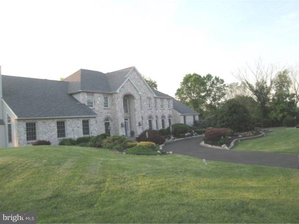 62 HILL RD, Warminster, PA 18974