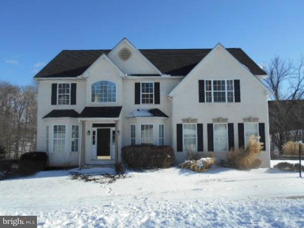 301 DREW LN, Aston, PA 19014