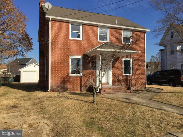 423 MEMORIAL AVE, Gibbstown, NJ 08027