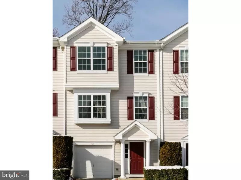 431 DORCHESTER DR, Delran, NJ 08075