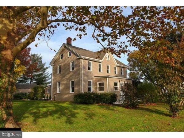 215 ELM ST, Woodstown, NJ 08098