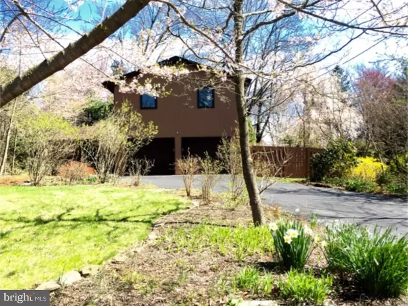 13 PERRY DR, Ewing, NJ 08628