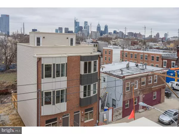 Philadelphia, PA 19146,2712 OAKFORD ST