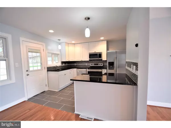 Claymont, DE 19703,15 CAMEO RD