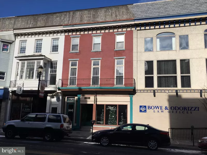 111-113 W BROAD ST, Tamaqua, PA 18252