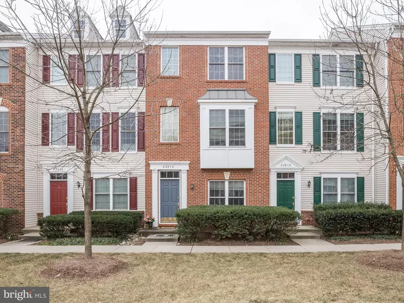 42814 LONGWORTH TER, Chantilly, VA 20152