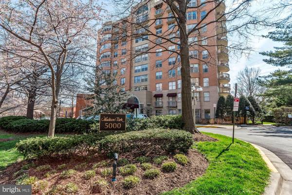 5000 BATTERY LN #104, Bethesda, MD 20814