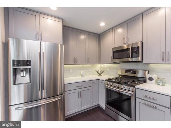 724 S SARTAIN ST #UNIT 3, Philadelphia, PA 19147