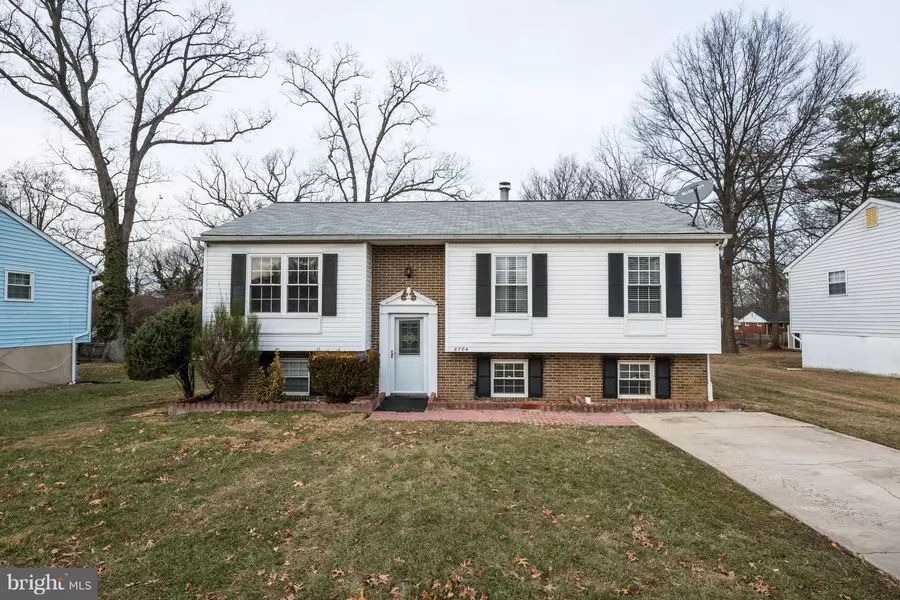 8704 CRANDALL RD, Lanham, MD 20706