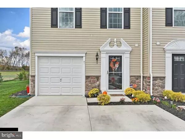 Vineland, NJ 08360,2102 E OAK RD