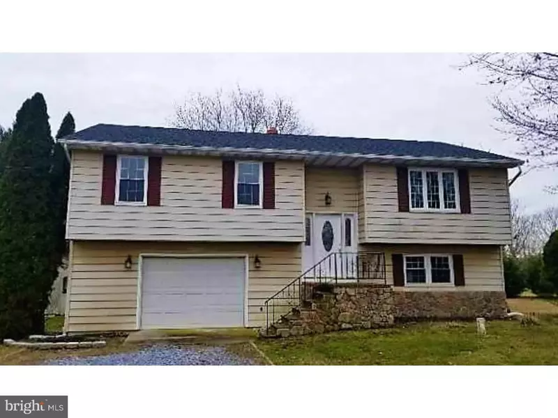 880 BUCK RD, Pittsgrove, NJ 08318