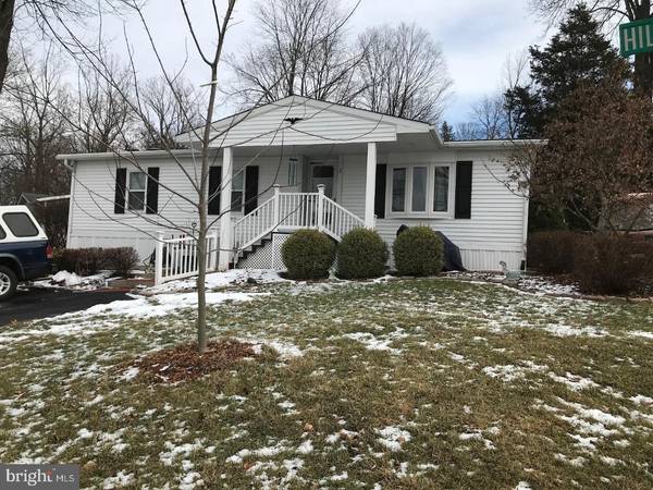 2 HILLSIDE DR, Quakertown, PA 18951