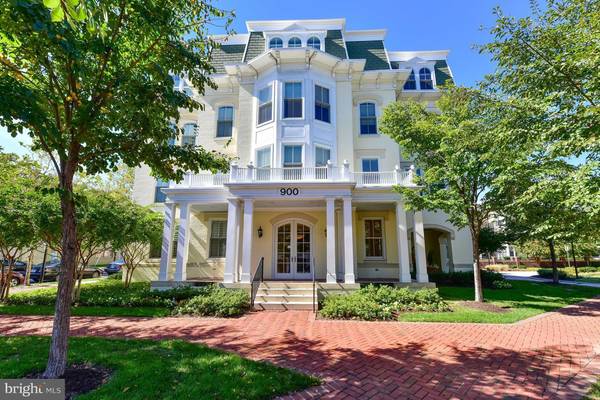 900 WASHINGTON ST N #405E, Alexandria, VA 22314