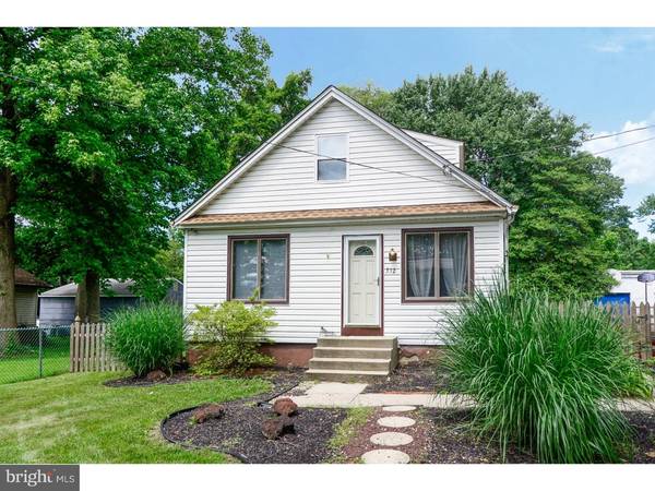 512 CYPRESS AVE, Lindenwold, NJ 08021