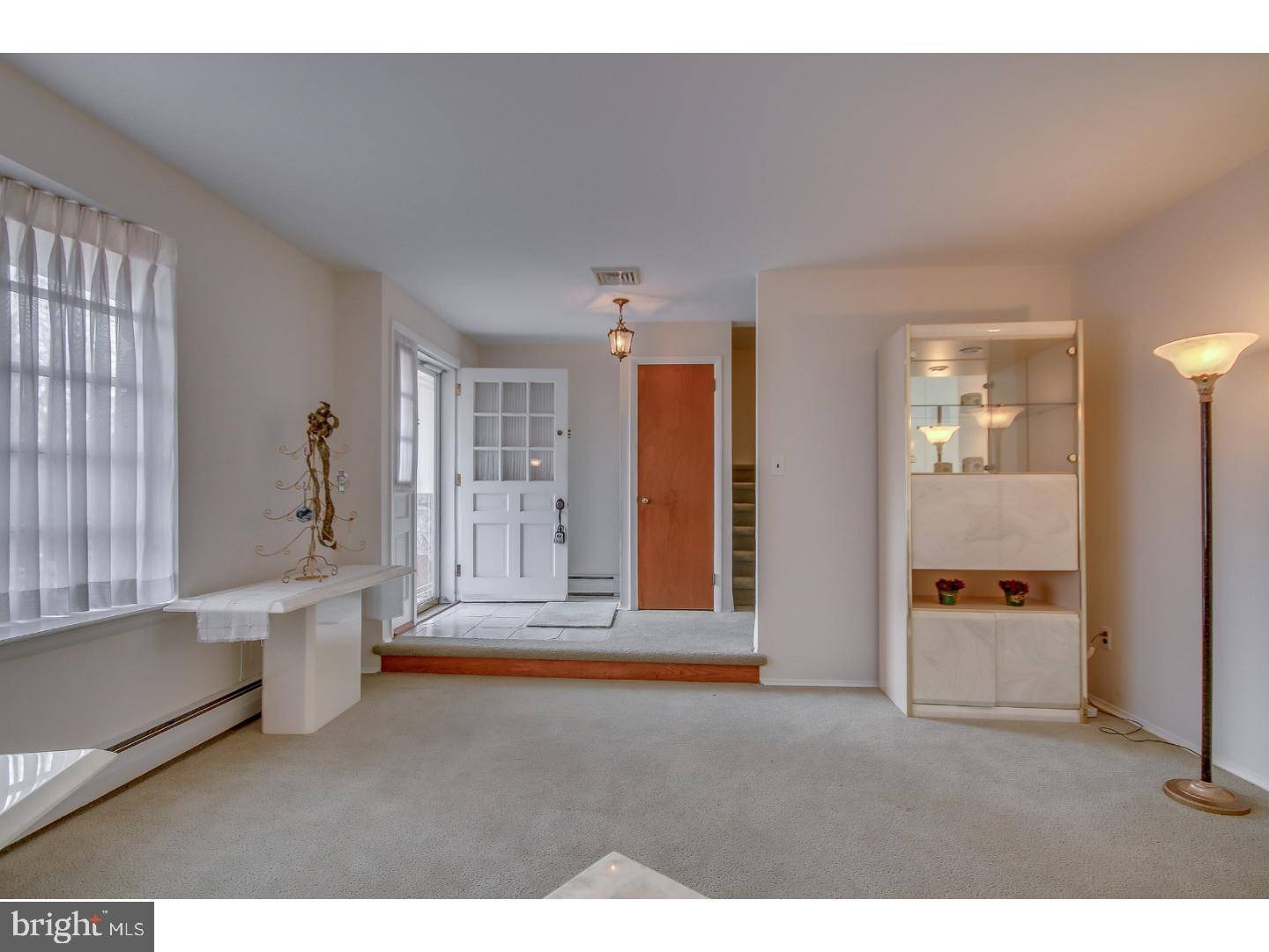 Holland, PA 18966,1581 CHINQUAPIN RD